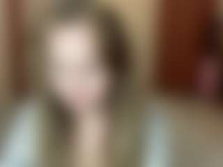 Maelle's Live Sex Cam Show