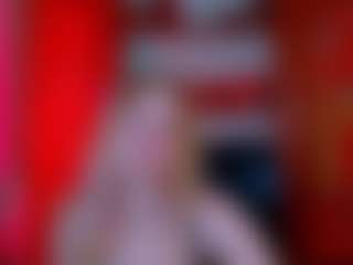 Live cam show with carolina-cold - Tease on TeamSkeetLive