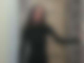 Live cam show with Nahida - Bedroom on intimatelivegirls.com