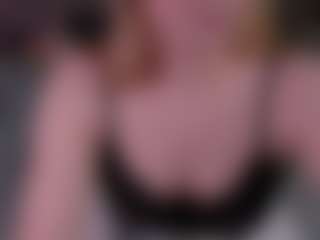 Live cam show with Ella-Banny - Cute on CSO-WL