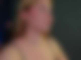 Live cam show with Ella-Banny - Twerk on SinfulBabes