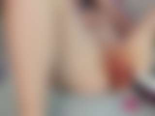 Live cam show with Ella-Banny - Sweet on Camsoda