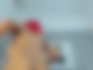 Live cam show with Krystal-Rosse - Red Hair Young Adult on Camsoda