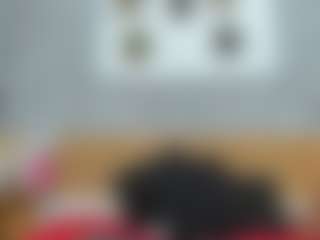Live cam show with Krystal-Rosse - Facial on Camsoda