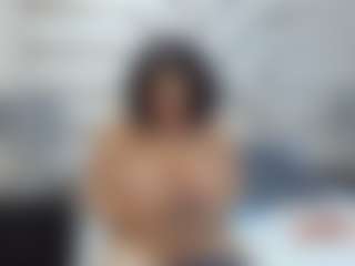 Madyowen's Live Sex Cam Show