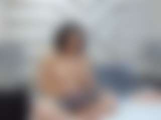 Madyowen's Live Sex Cam Show