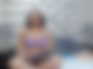 Madyowen's Live Sex Cam Show