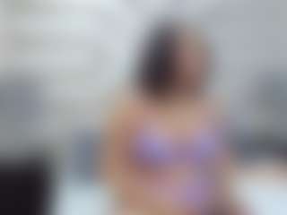 Madyowen's Live Sex Cam Show