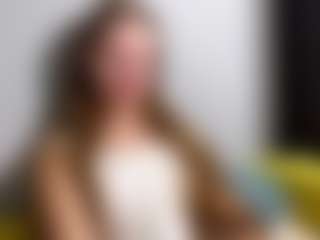 Live cam show with ManuelaGaietto - Natural on Mixed Magazine Live