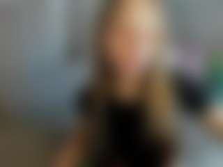 Live cam show with MellisaVeil - Cum on Dolls Live