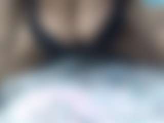 Live cam show with QueenTyla - New Big Tits on CSO-WL