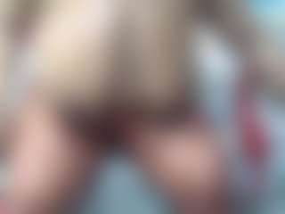 QueenTyla MILF webcam performer live streaming