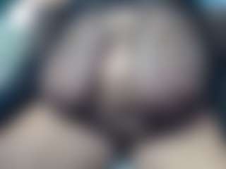 Live cam show with QueenTyla - Full Nudity on Fling VIP Chat