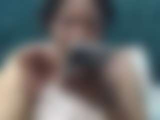 Live cam show with QueenTyla - Middle Aged on Camsoda