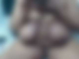QueenTyla's Live Sex Cam Show