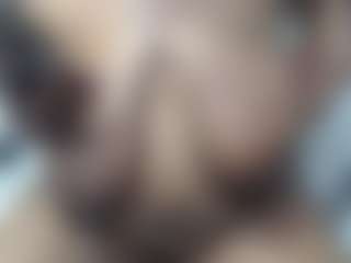 Live cam show with QueenTyla - BBW Middle Aged on slutload