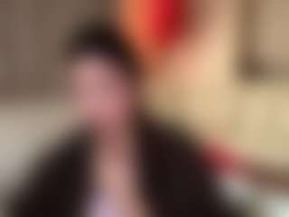 Live cam show with TwilaStright - Skinny on madthumbs