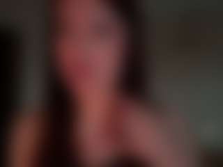 Live cam show with TwilaStright - Bi on Gym Cam Girls
