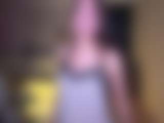 TwilaStright's Live Sex Cam Show