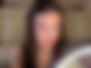 Live cam show with TwilaStright - Strip Teen (18+) on CamwithHer