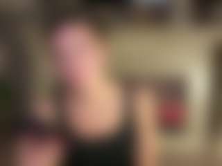 TwilaStright's Live Sex Cam Show
