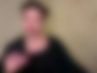 TwilaStright's Live Sex Cam Show