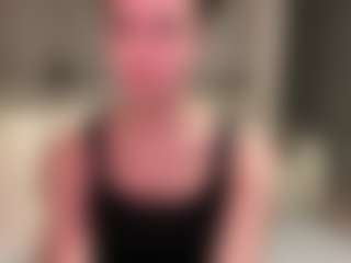 TwilaStright's Live Sex Cam Show