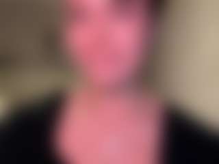 TwilaStright's Live Sex Cam Show
