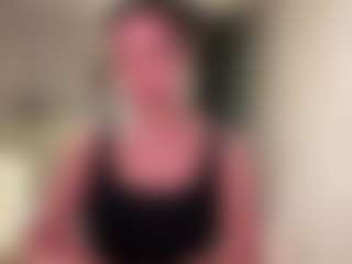 TwilaStright's Live Sex Cam Show