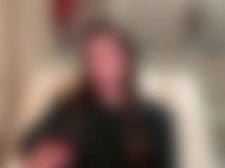 Live cam show with TwilaStright - New Small Tits on livesuperchat.net