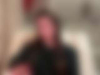 Live cam show with TwilaStright - Small Tits Teen (18+) on livesuperchat.net