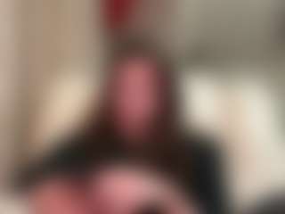 Live cam show with TwilaStright - Pornstar Squirt on Adult Interactions