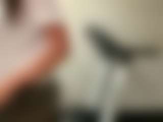 Live cam show with TwilaStright - Oil on Camsoda