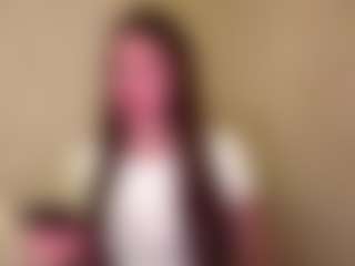 Live cam show with TwilaStright - Fetish on Latina Girls