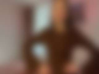 Show de cam en vivo con ValliePray - Squirt en Camsoda