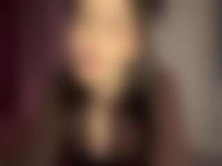 Live cam show with ValliePray - Squirt on Camsoda