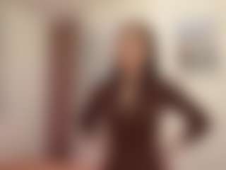 Live cam show with ValliePray - Bedroom on Camsoda