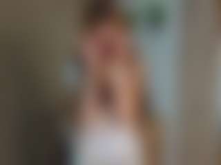 WaiCondina's Live Sex Cam Show