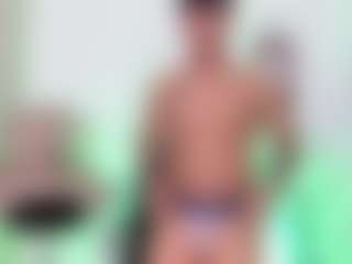yoxibigcock's Live Sex Cam Show