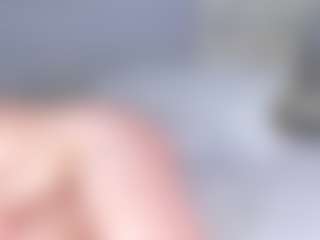 Live cam show with April-Keith - Facial on xDating