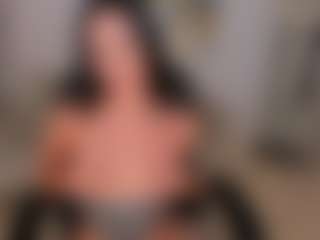 ArianaWest1's Live Sex Cam Show