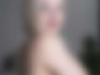 Live cam show with blondie Sonya - Tease Blonde Hair on liverealitysex.com