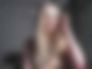 Live cam show with blondie Sonya - Blonde Hair Shaved Pussy on Milfs Live