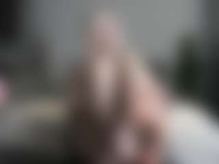 Live cam show with blondie Sonya - Blowjob on Mixed Magazine Live