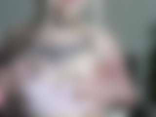 Live cam show with blondie Sonya - Petite on CamClone