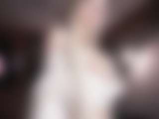 Live cam show with blondie Sonya - Facial Piercings on sexytreat.net