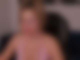 ChloeBunny1's Live Sex Cam Show