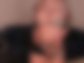 ChloeBunny1's Live Sex Cam Show