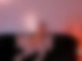 Live cam show with ChloeBunny1 - Brown Eyes Blonde Hair on livesuperchat.net