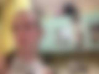 Live cam show with ClaritaMccrain - Spank Red Hair on CSO-WL
